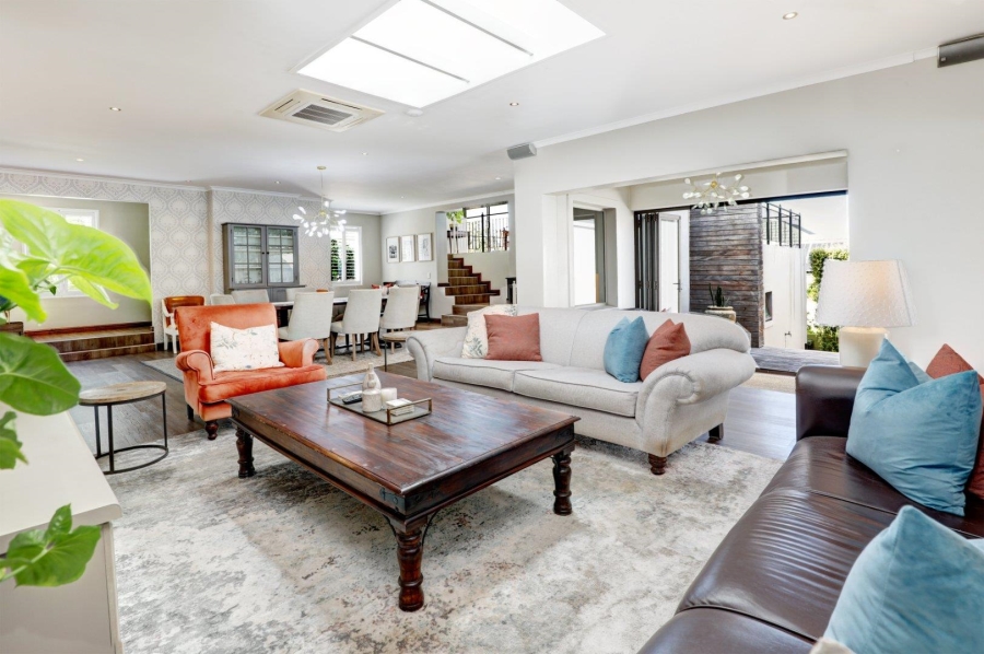 5 Bedroom Property for Sale in Van Riebeeckshof Western Cape